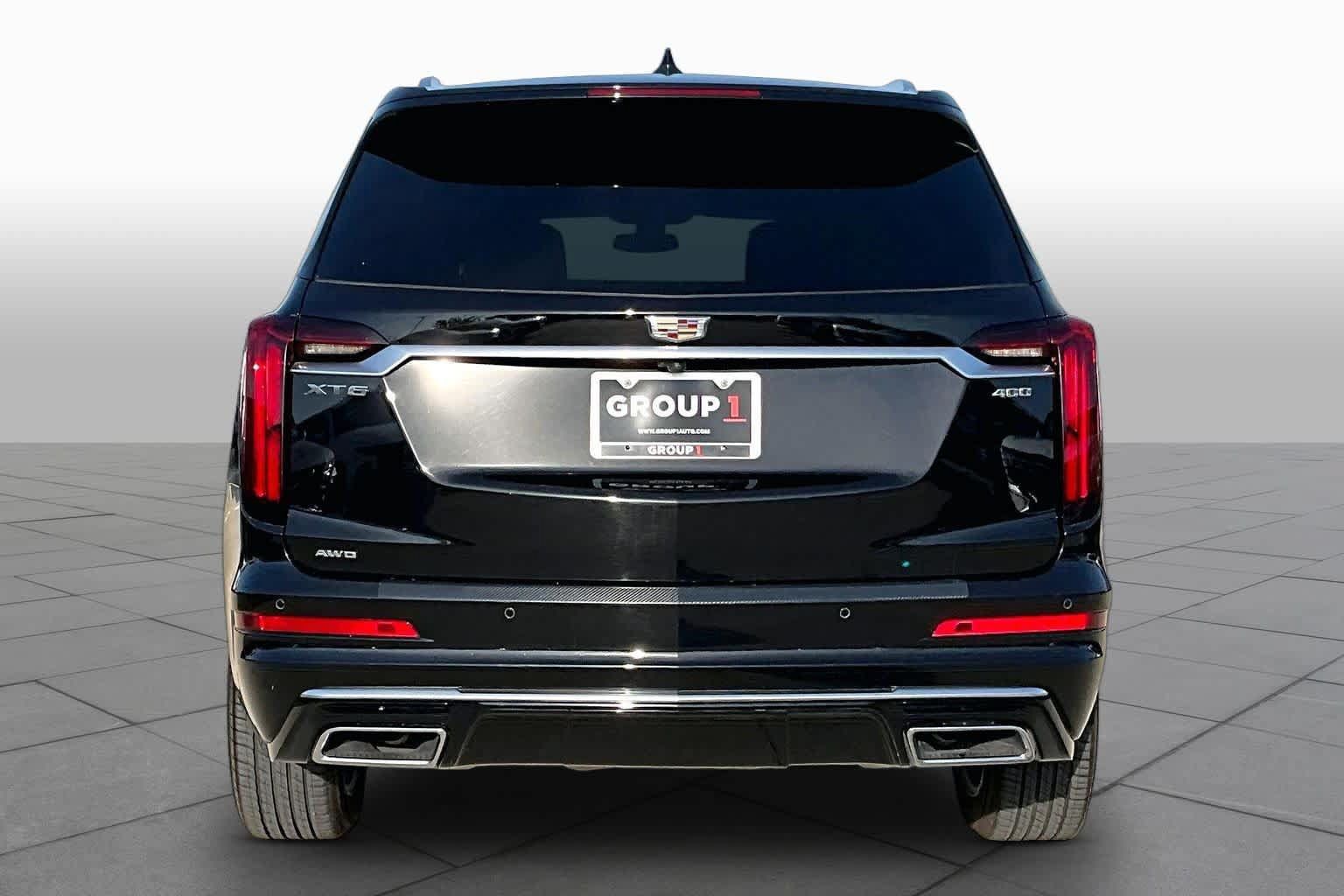Used 2025 Cadillac XT6 Premium Luxury AWD/4WD image 5
