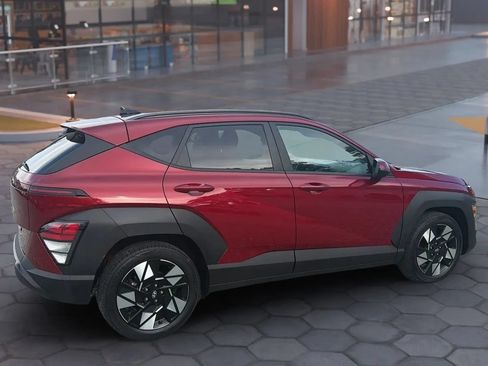 Used 2024 Hyundai Kona SEL w/ Convenience Package FWD image 14