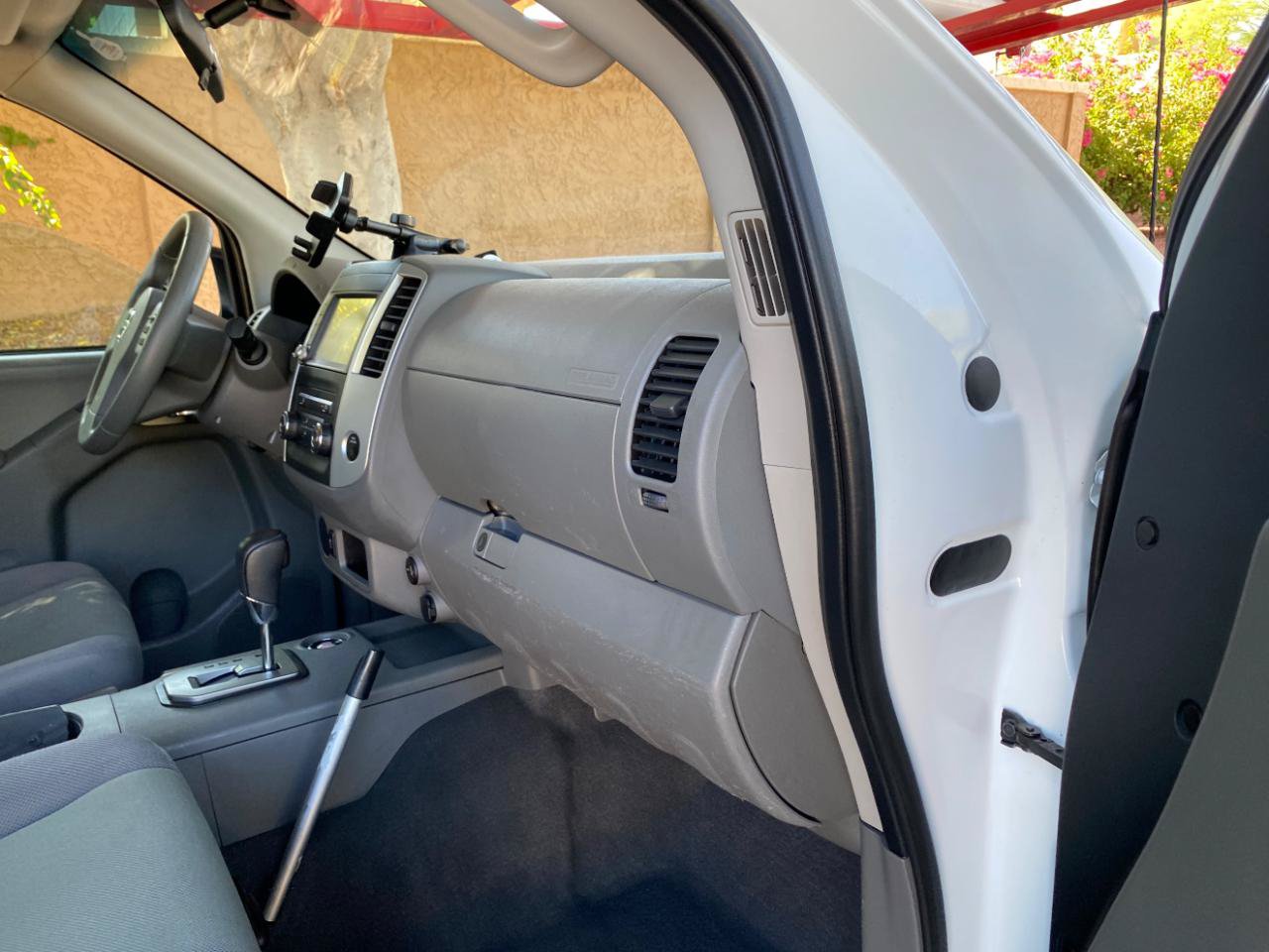 Used 2020 Nissan Frontier S RWD image 26