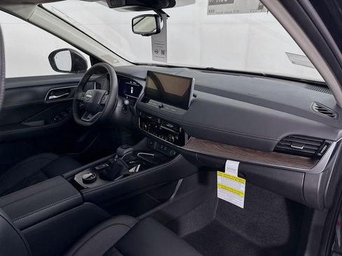 New 2026 Nissan Rogue Platinum w/ Platinum Premium Package image 36