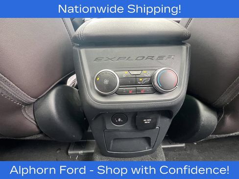 Certified 2025 Ford Explorer Platinum w/ LUX Leather Package AWD/4WD image 34