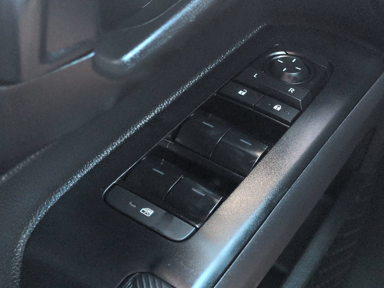 Used 2026 Toyota Tacoma SR5 AWD/4WD image 22