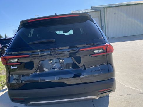 Used 2025 Toyota Grand Highlander AWD image 6