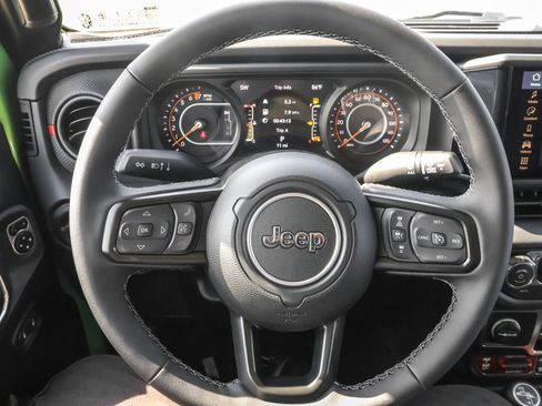 New 2025 Jeep Gladiator Rubicon w/ Convenience Group image 26