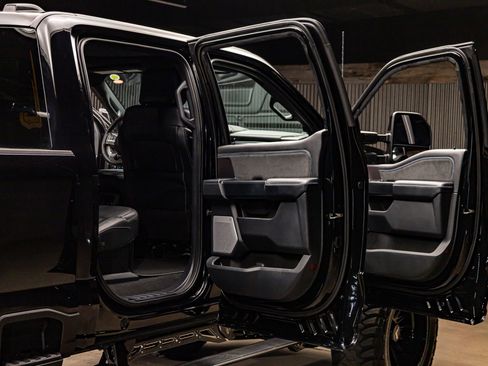 Used 2026 Ford F250 Platinum image 31