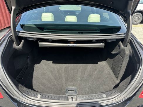 Used 2017 Mercedes-Benz E 300 4MATIC image 26