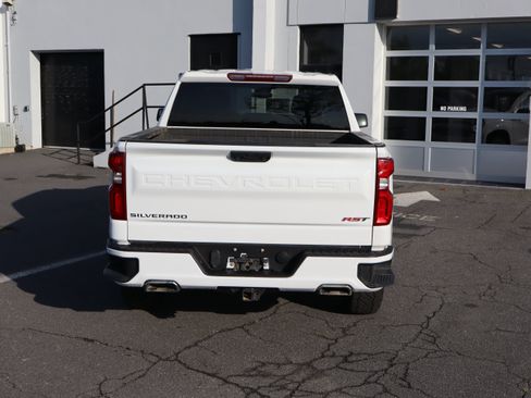 Used 2023 Chevrolet Silverado 1500 RST w/ Z71 Off-Road Package AWD/4WD image 9