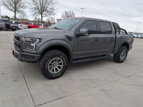 Used 2019 Ford F150 Raptor w/ Equipment Group 802A Luxury image 38