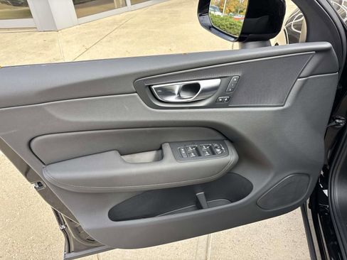 Used 2026 Volvo XC60 B5 Plus w/ Protection Package Premier AWD/4WD image 11