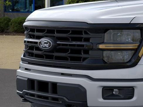 New 2026 Ford F150 XLT w/ XLT Black Appearance Package image 18