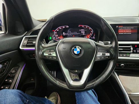 Used 2020 BMW 330i Sedan w/ Premium Package RWD image 17