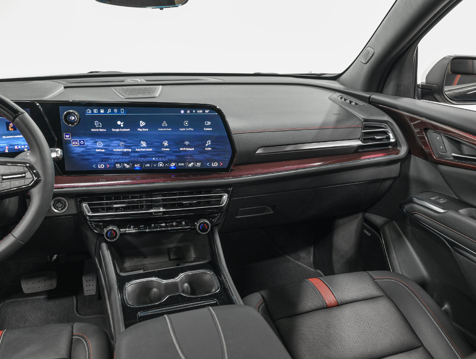Used 2024 Chevrolet Traverse RS w/ LPO, Floor Liner Package AWD/4WD image 31