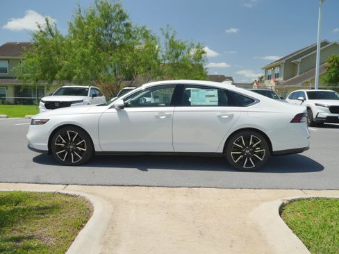 New 2026 Honda Accord Touring image 10