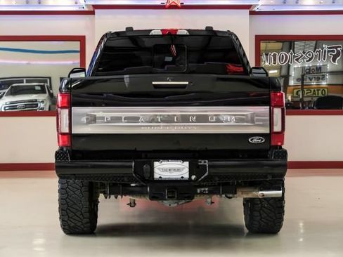 Used 2020 Ford F250 Platinum w/ FX4 Off-Road Package AWD/4WD image 11