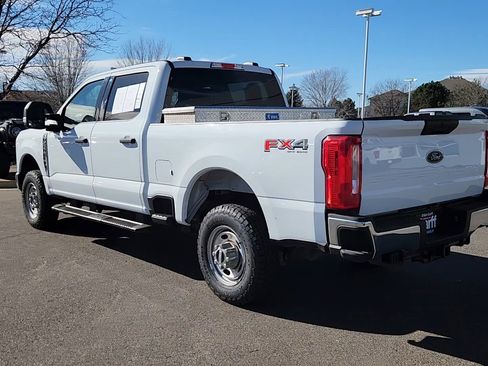 Used 2023 Ford F250 XLT w/ FX4 Off-Road Package image 12