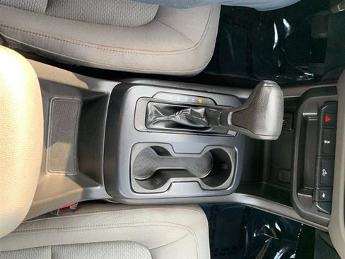 Used 2021 Chevrolet Colorado W/T w/ Custom Special Edition image 25