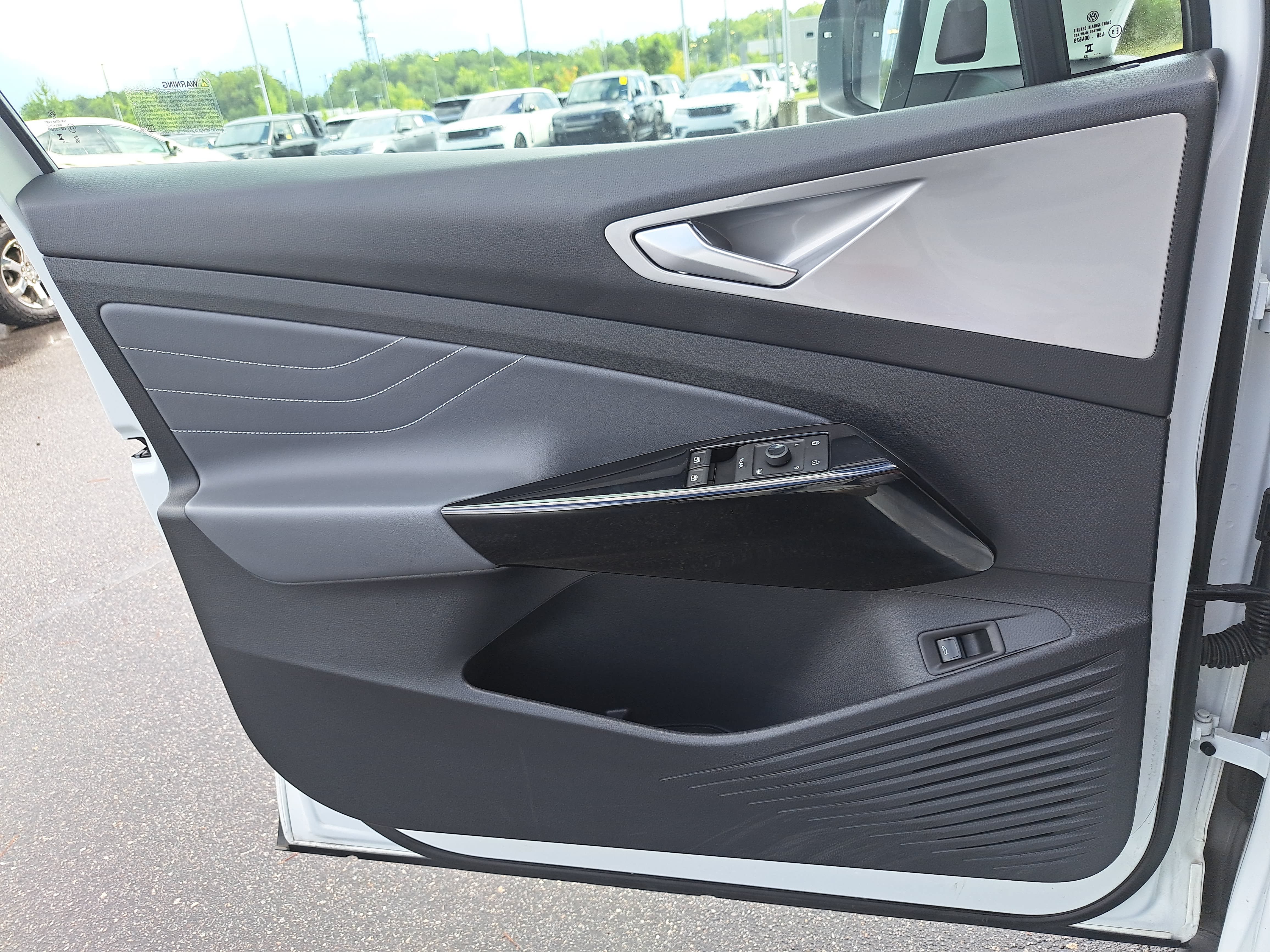 Certified 2023 Volkswagen ID.4 S RWD image 26