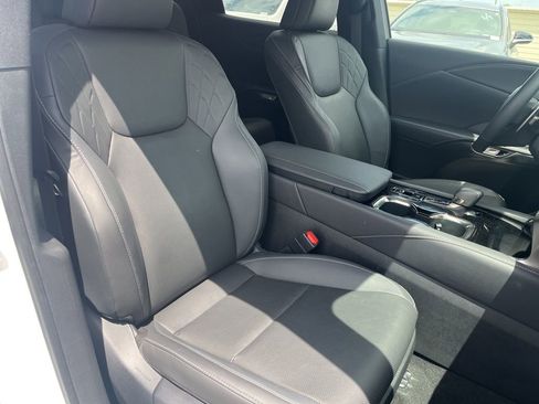 Used 2025 Lexus RX 350 FWD w/ Technology Package image 12