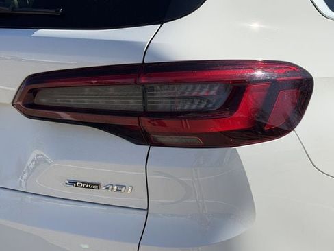 Used 2022 BMW X5 sDrive40i w/ Premium Package image 7