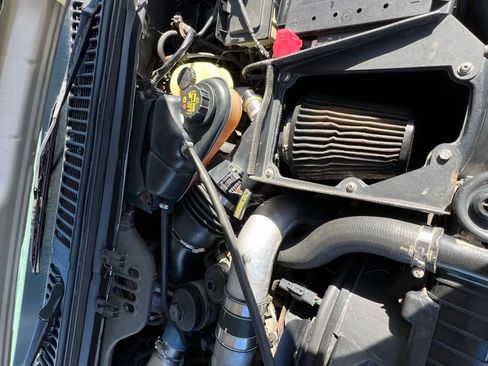 Used 2004 Ford F250 XLT image 12