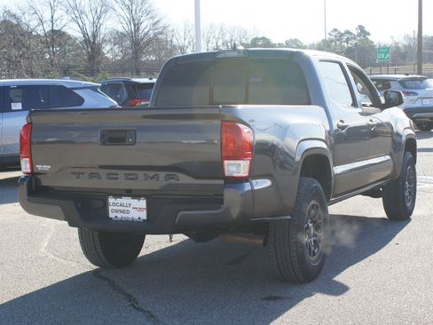 Used 2016 Toyota Tacoma SR w/ SR Convenience Package image 14