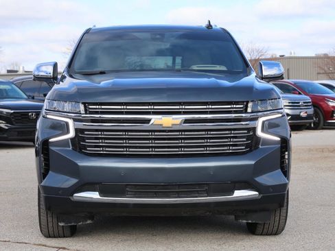 Used 2021 Chevrolet Suburban Premier image 2