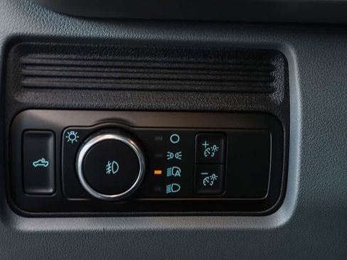 New 2026 Ford F250 XL w/ XL Chrome Package image 23