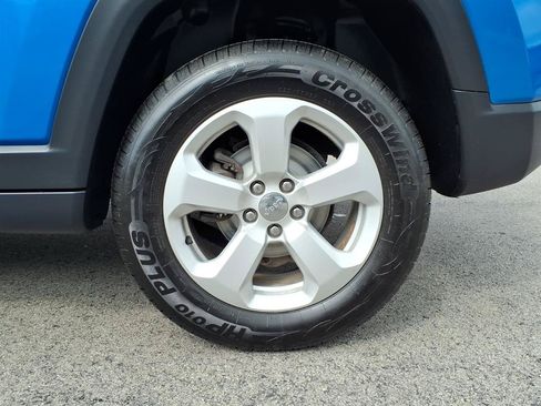 Used 2019 Jeep Compass Latitude w/ Cold Weather Group AWD/4WD image 5