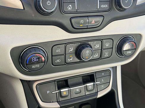 Used 2022 GMC Terrain Denali AWD/4WD image 32