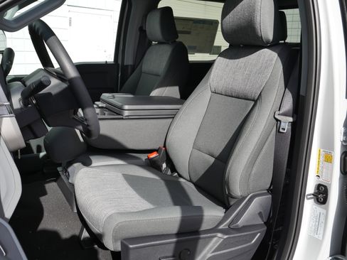 New 2026 Ford F350 XLT w/ 360-Degree Camera Package image 35