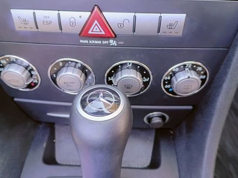 Used 2005 Mercedes-Benz SLK 350 image 51