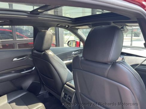 Used 2021 Cadillac XT4 Sport w/ Sun And Sound Package AWD/4WD image 18