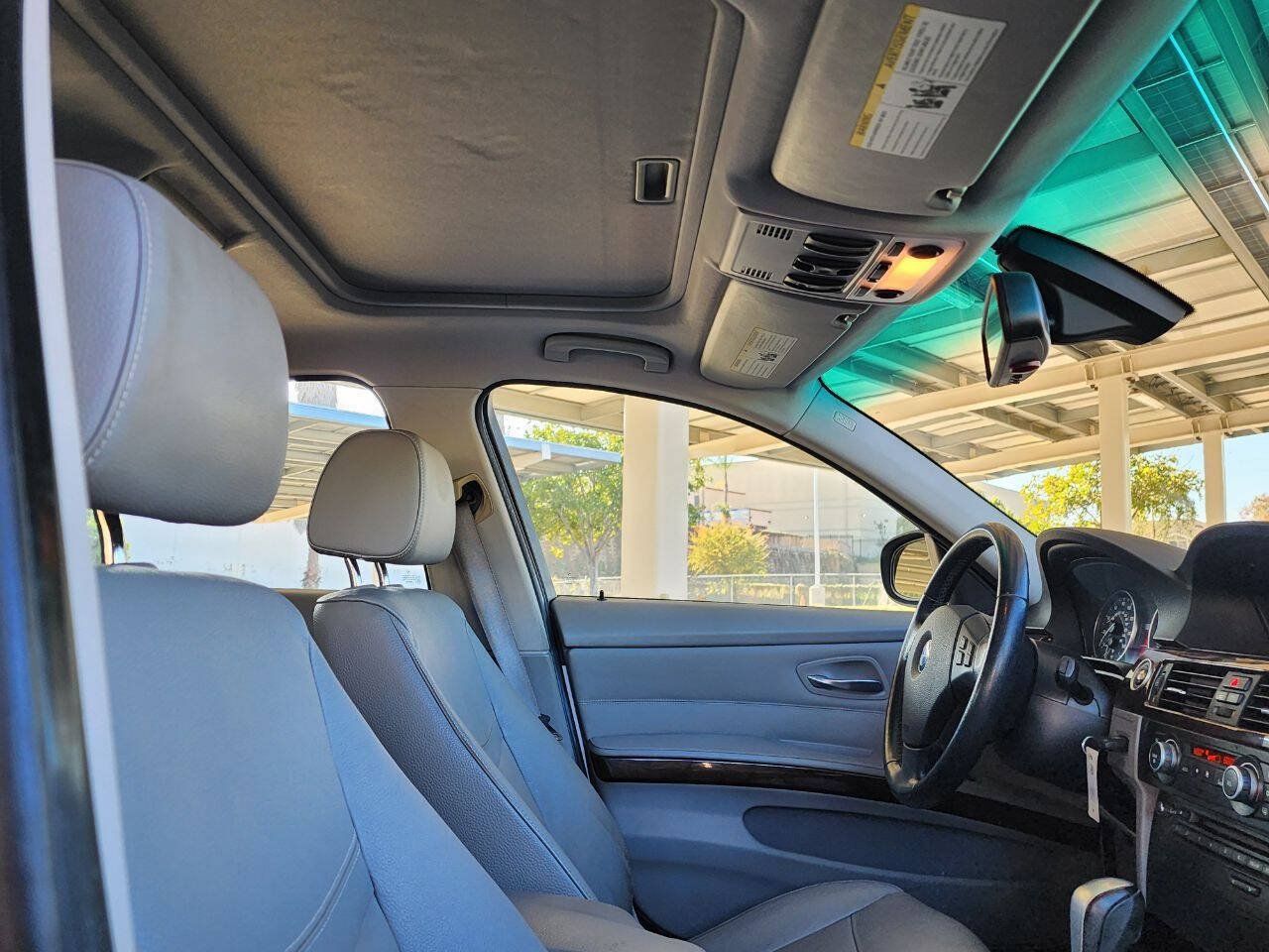 Used 2011 BMW 328i Sedan RWD image 35