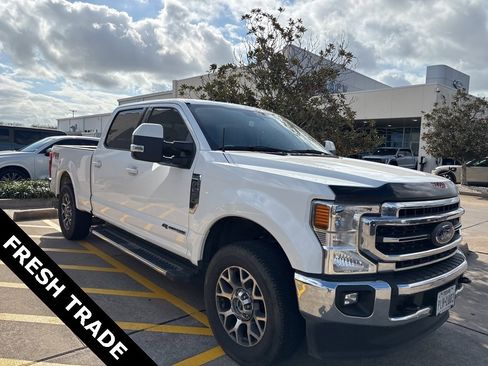 Used 2020 Ford F250 Lariat w/ Lariat Value Package image 2