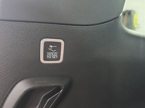 Used 2022 Jeep Grand Wagoneer Series I AWD/4WD image 15