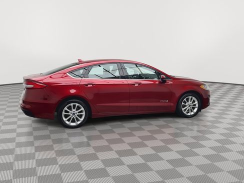 Used 2019 Ford Fusion SE image 35