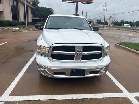 Used 2019 RAM 1500 Classic SLT RWD image 14