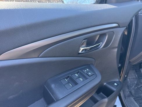 Used 2022 Honda Pilot Sport image 19