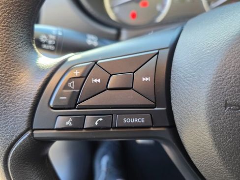 Used 2025 Nissan Versa S FWD image 22