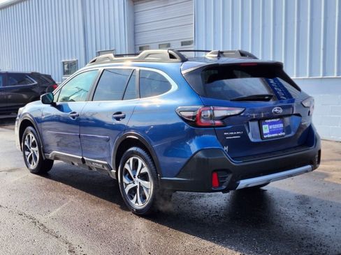 Used 2022 Subaru Outback Limited AWD/4WD image 3