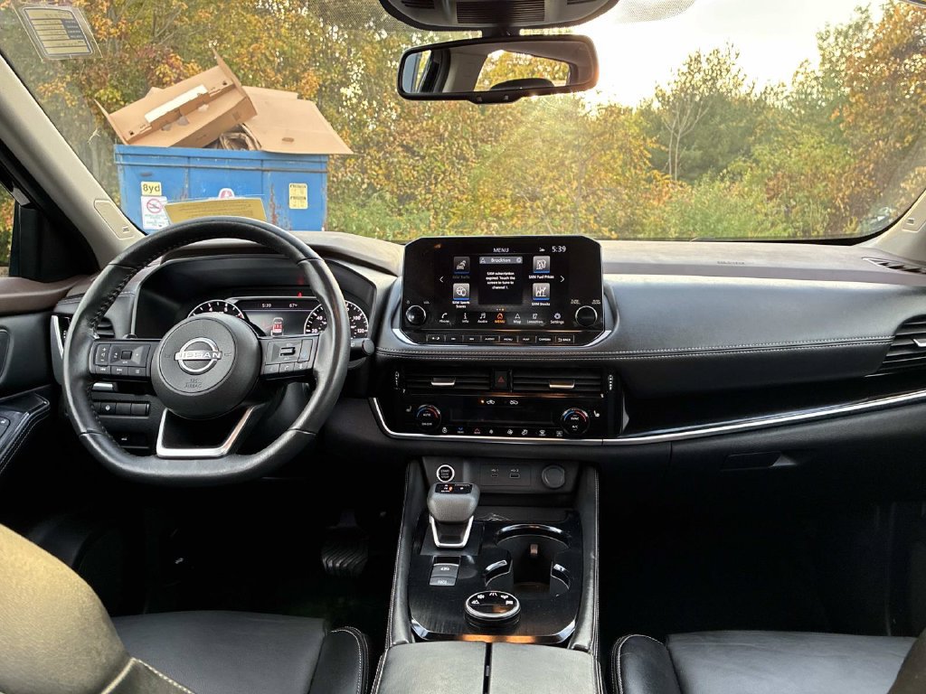 Certified 2023 Nissan Rogue SL w/ SL Premium Package AWD/4WD image 18