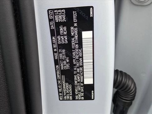 Used 2022 Volvo XC40 T5 R-Design w/ Protection Package Premier image 25