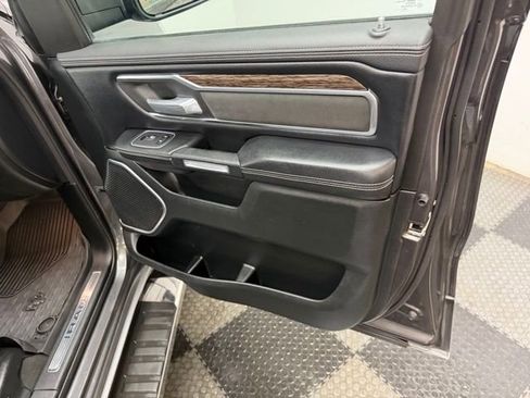 Used 2020 RAM 1500 Laramie AWD/4WD image 36