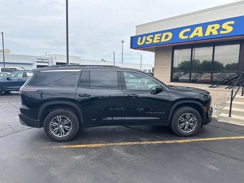 Used 2024 Chevrolet Traverse LT w/ LPO, Floor Liner Package AWD/4WD image 4