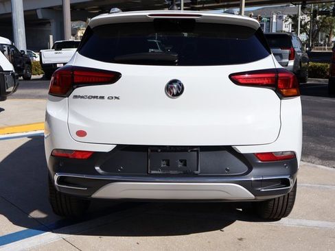 Used 2020 Buick Encore GX Essence w/ Advanced Technology Package image 5