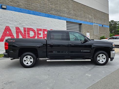 Used 2018 Chevrolet Silverado 1500 LT w/ All Star Edition AWD/4WD image 8