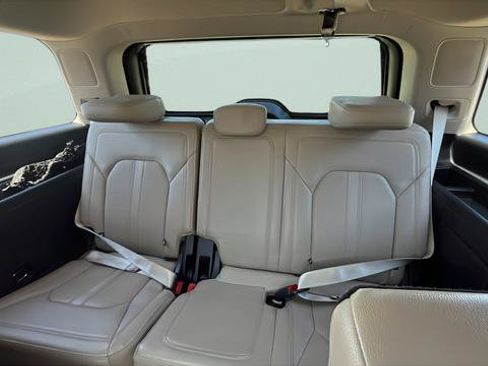 Used 2022 Ford Expedition Limited AWD/4WD image 23