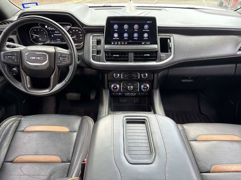 Used 2021 GMC Yukon AT4 w/ AT4 Premium Plus Package AWD/4WD image 29
