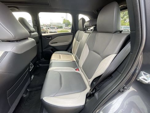 Certified 2025 Subaru Forester Limited w/ Popular Package AWD/4WD image 43