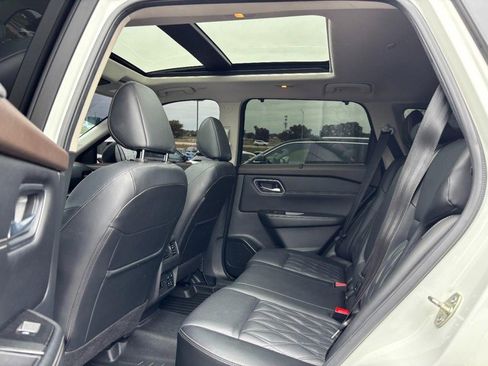 Used 2023 Nissan Rogue Platinum w/ Platinum Premium Package AWD/4WD image 10